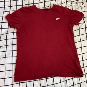 Burgundy Nike tee!!!